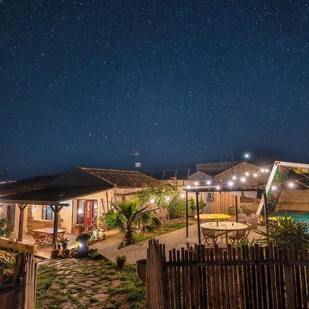 B&B Polvere Di Stelle Ummari Exterior foto