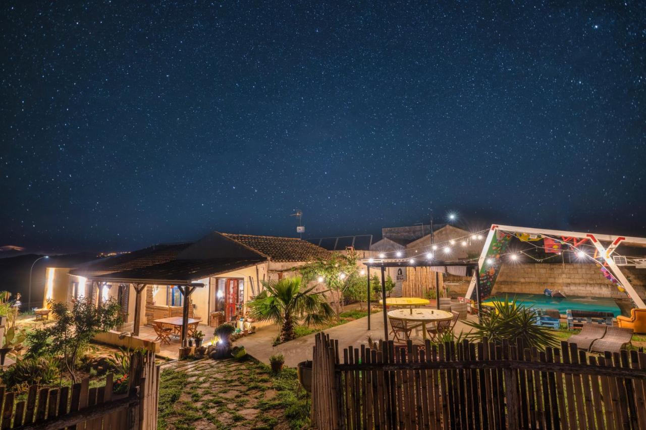 B&B Polvere Di Stelle Ummari Exterior foto